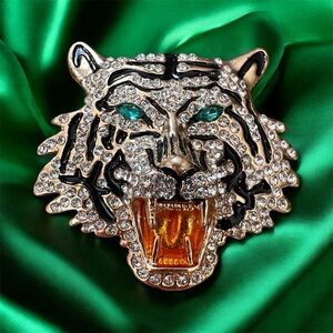 Tiger face brooch/pin/pendant with rhinestones throughout fancy sparkly NWOT